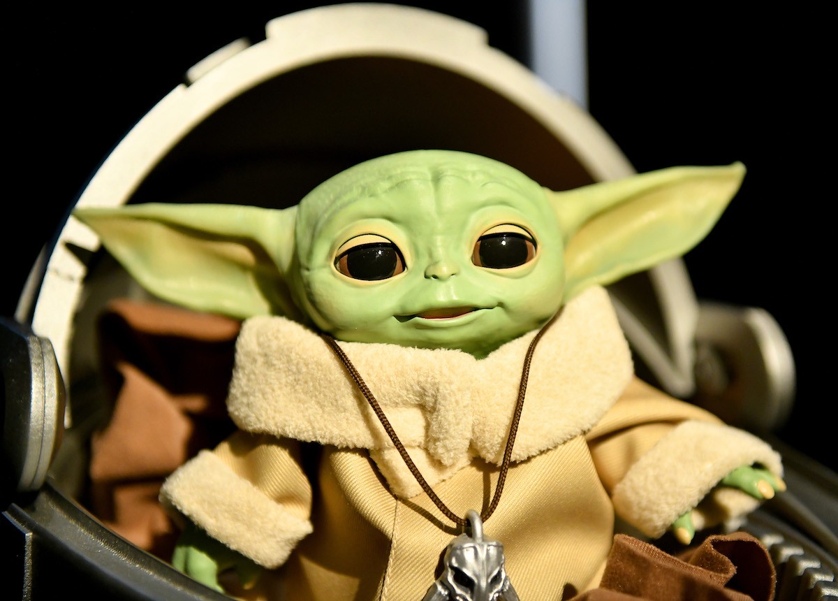 yoda pet toy